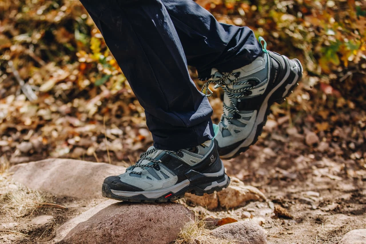 Salomon Quest 4 Gore-Tex Hiking Boots - Women's - Image 9